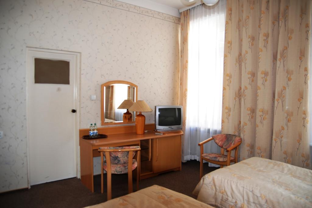 Palac Polonia Lodz  Luaran gambar